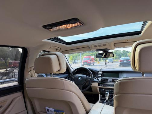 Gray 2011 BMW 528 i