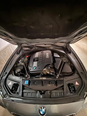 Gray 2011 BMW 528 i