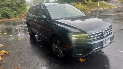 Green 2018 Volkswagen Tiguan 2.0T SEL Premium
