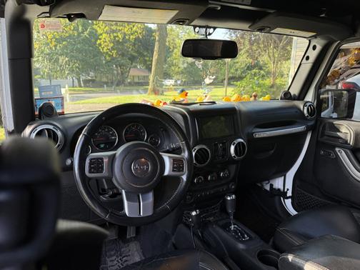 2014 Jeep Wrangler Unlimited Freedom Edition