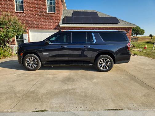 Blue 2023 Chevrolet Suburban LT