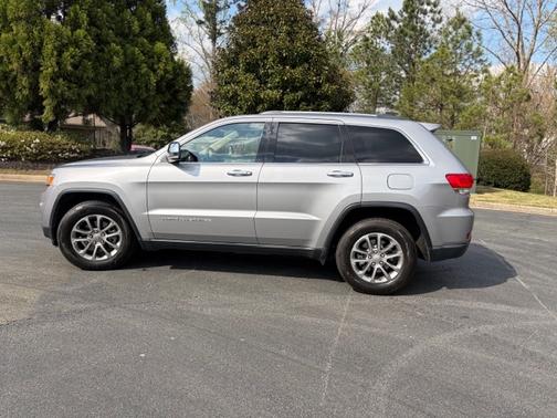Silver 2015 Jeep Grand Cherokee Limited