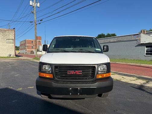 White 2015 GMC Savana 2500 Work Van