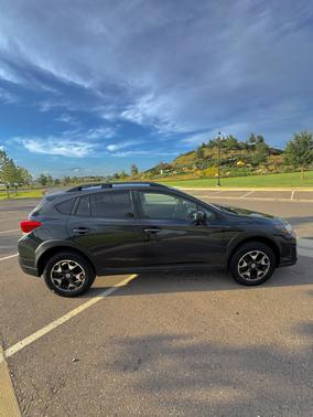 Gray 2018 Subaru Crosstrek 2.0i Premium
