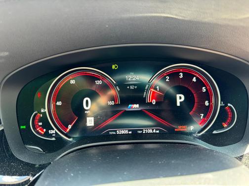 Black 2018 BMW 540 i