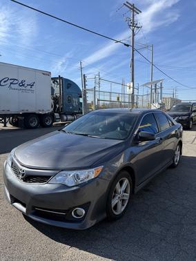 2014 Toyota Camry SE