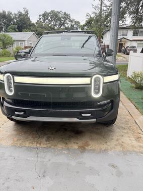 2023 Rivian R1T Adventure Quad-Motor Large Package