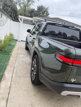 2023 Rivian R1T Adventure Quad-Motor Large Package
