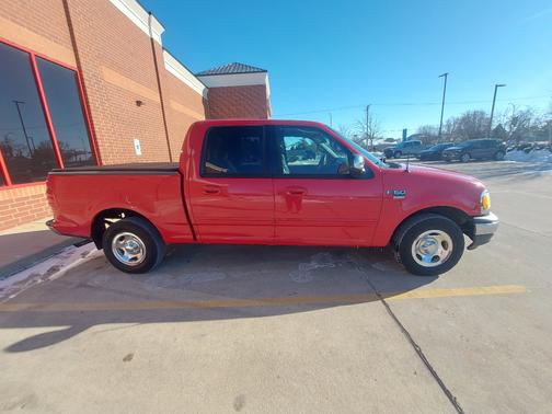 2002 Ford F-150 XLT SuperCrew