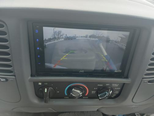 2002 Ford F-150 XLT SuperCrew