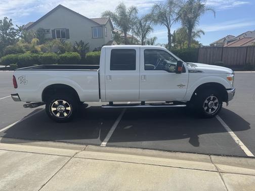 2011 Ford F-350 Lariat
