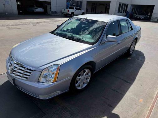 2006 Cadillac DTS Luxury