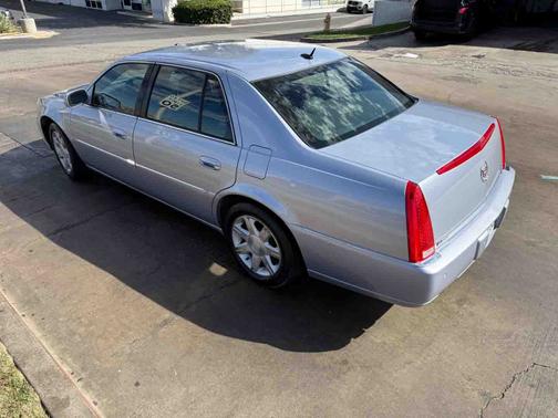 2006 Cadillac DTS Luxury