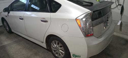 2012 Toyota Prius Plug-in Base