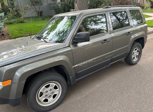 Green 2012 Jeep Patriot Sport