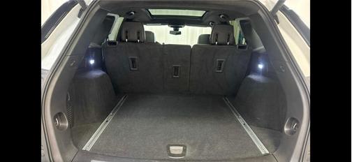 White 2017 Cadillac XT5 Platinum