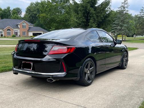 Black 2017 Honda Accord EX-L