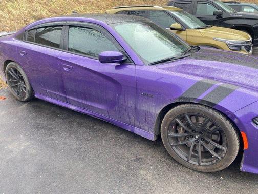 Purple 2018 Dodge Charger R/T 392