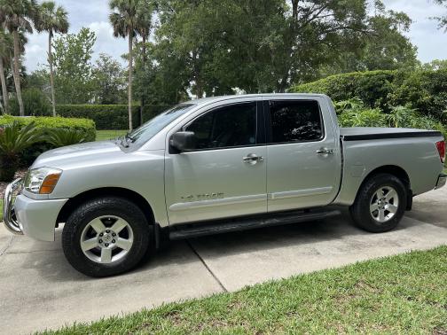 2007 Nissan Titan SE Crew Cab
