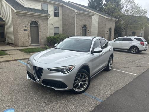 2018 Alfa Romeo Stelvio Sport