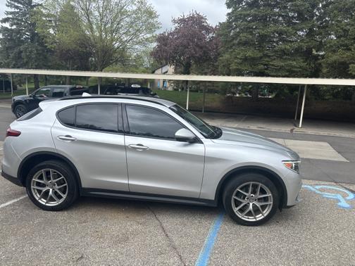 2018 Alfa Romeo Stelvio Sport