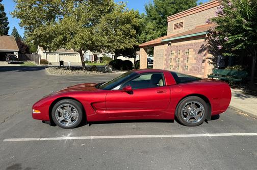 Red 1998 Chevrolet Corvette Base