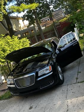 2011 Chrysler 300C Base