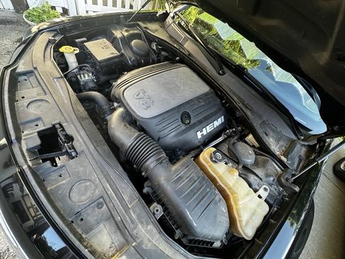 2011 Chrysler 300C Base