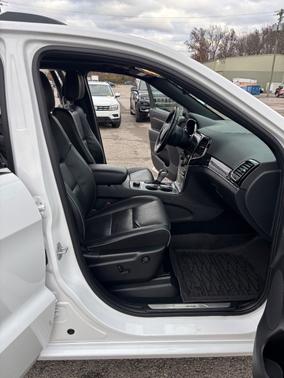White 2020 Jeep Grand Cherokee Overland