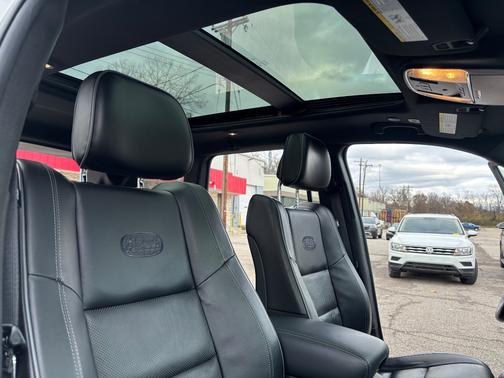 White 2020 Jeep Grand Cherokee Overland