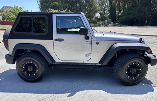 2016 Jeep Wrangler Sport