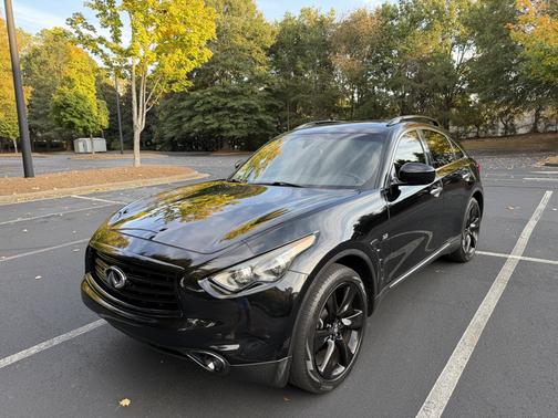 2016 INFINITI QX70 Base