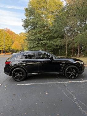 2016 INFINITI QX70 Base