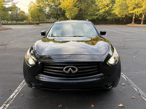 2016 INFINITI QX70 Base