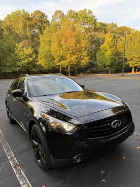 2016 INFINITI QX70 Base