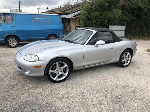 2003 Mazda MX-5 Miata Base
