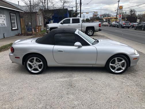2003 Mazda MX-5 Miata Base