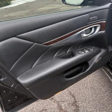 2015 INFINITI Q70L 3.7