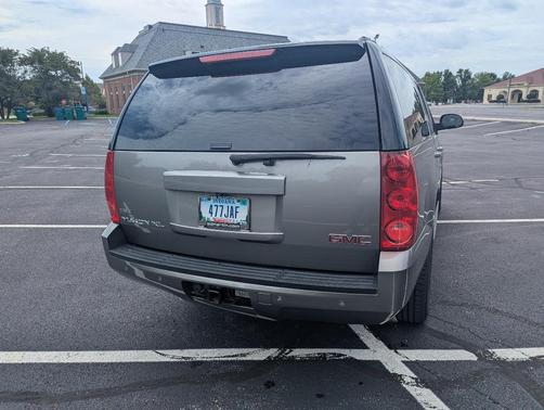 Gray 2012 GMC Yukon XL 1500 SLE