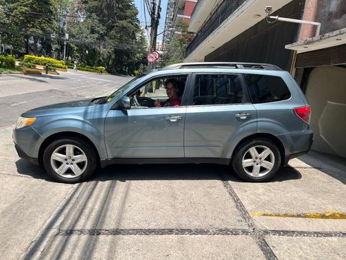 Green 2009 Subaru Forester 2.5 X Limited
