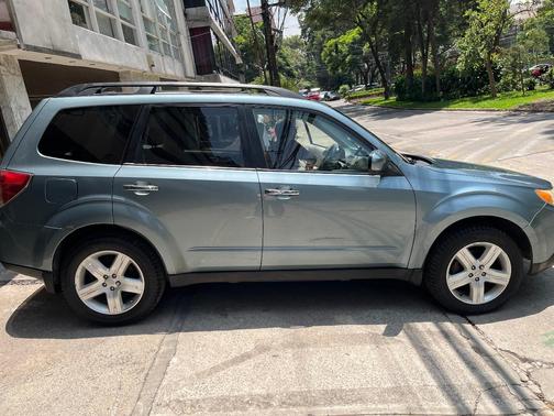 Green 2009 Subaru Forester 2.5 X Limited