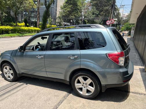 Green 2009 Subaru Forester 2.5 X Limited