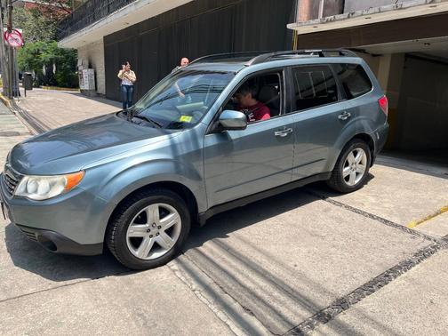 Green 2009 Subaru Forester 2.5 X Limited