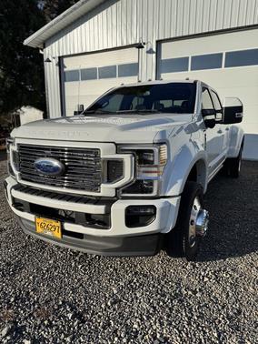2022 Ford F-450 Lariat