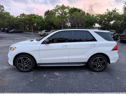 White 2018 Mercedes-Benz GLE 350 Base