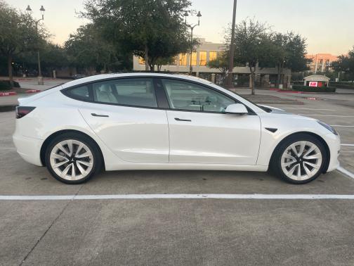 2022 Tesla Model 3 Base