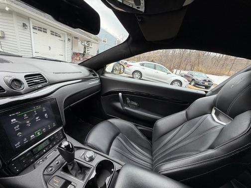 2018 Maserati GranTurismo Sport