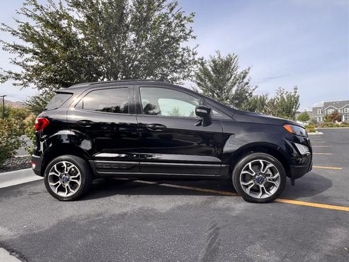 Black 2019 Ford EcoSport SES