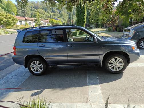 2007 Toyota Highlander Hybrid Base