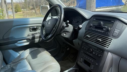 White 2005 Honda Pilot EX-L